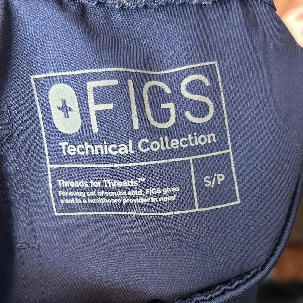 Figs Technical Collection Scrub Joggers - Picture 2 of 3